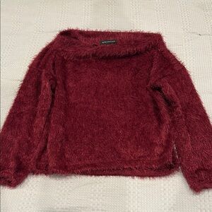 Gibson Red Off-the-Shoulder Sweater with Fuzzy Texture and Cropped Fit